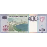 200 Kwanzas