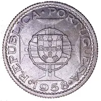 3 Escudos